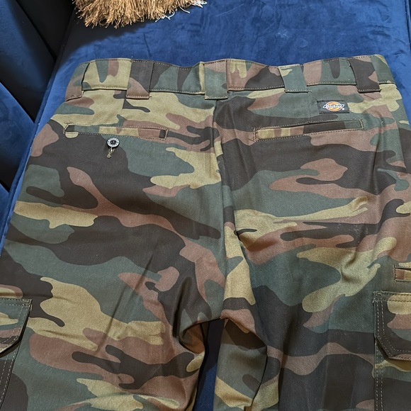 Dickies camouflage cargo style regular straight size 34 x 32 - Picture 5 of 7